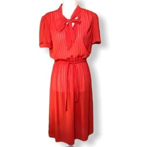 Vintage The House of Nu-Mode vintage dress.